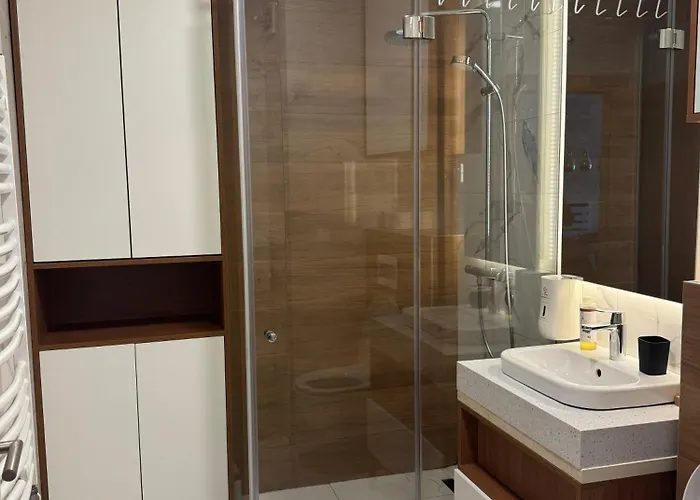 Royal アパート ズラティボール